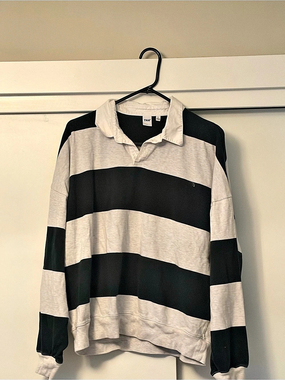 TNA Aritzia rugby Polo Striped dark green & White size Large